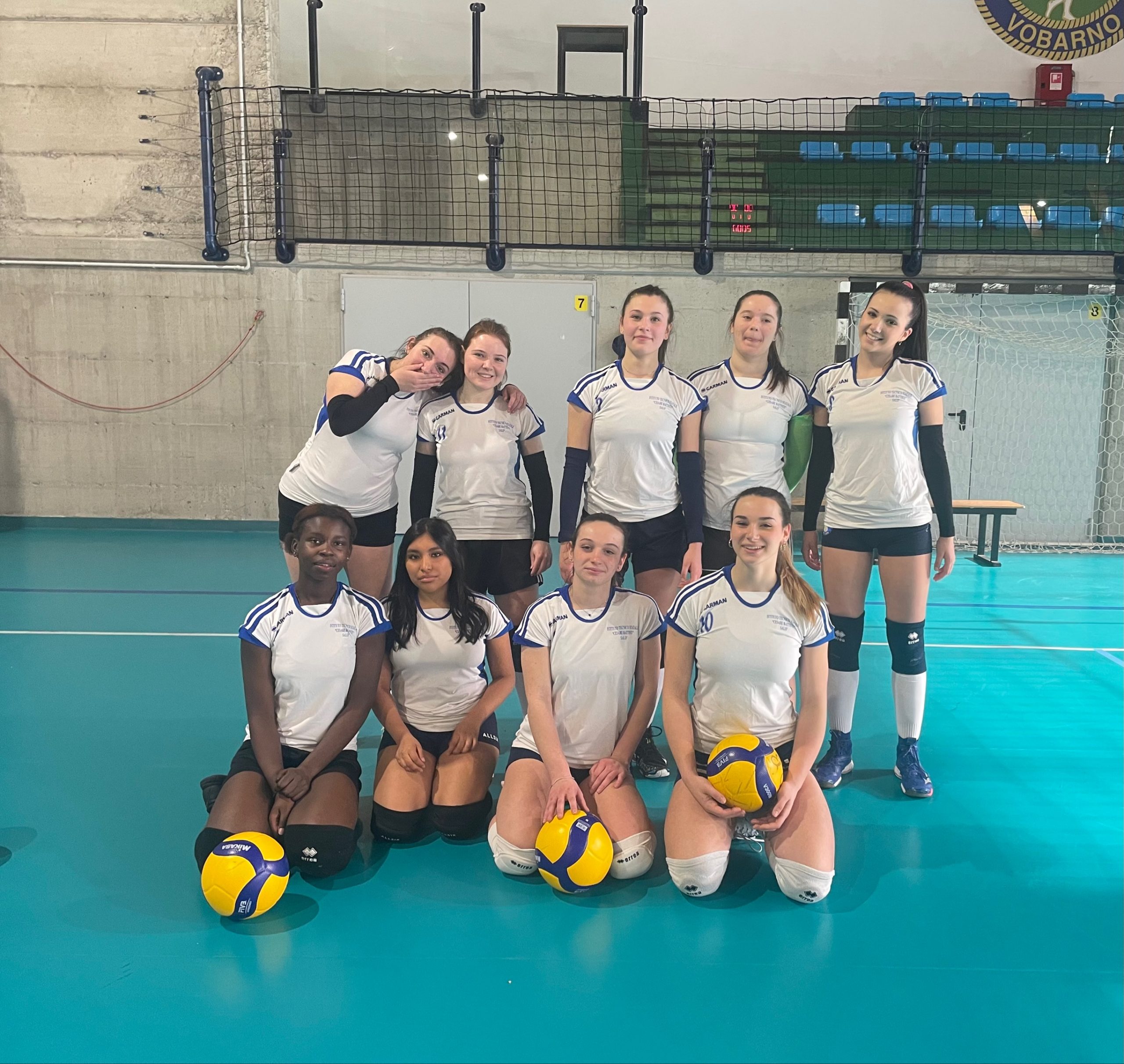 Scopri di più sull'articolo Grande prestazione delle studentesse della Pallavolo